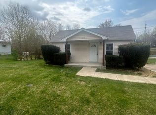 230 Horseshoe Ct, Radcliff, KY 40160