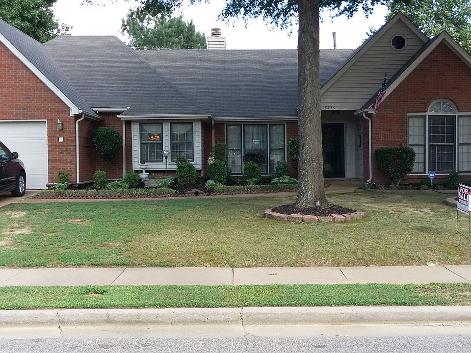 1st image of 8439 Kings Trail Dr