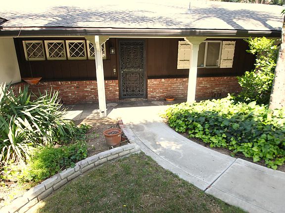 4th image of 100 Normandy Ln