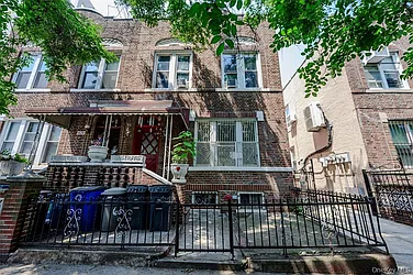 618 East 2nd Street