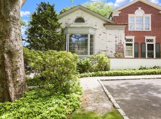 330 Elm St APT 4, New Canaan, CT 06840