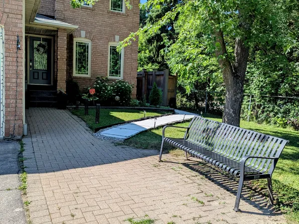 5413 Champlain Trl #Basement, Mississauga, ON L5R 2Y8