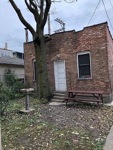 2nd image of 2744 W 24th St