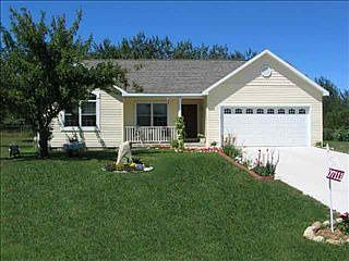 1st image of 7111 Applewood Dr