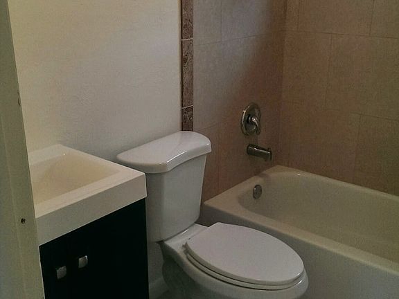 5th image of 10313 Kentucky St