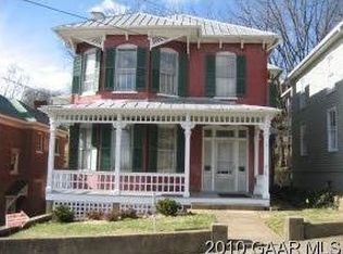 216 N Madison St, Staunton, VA 24401