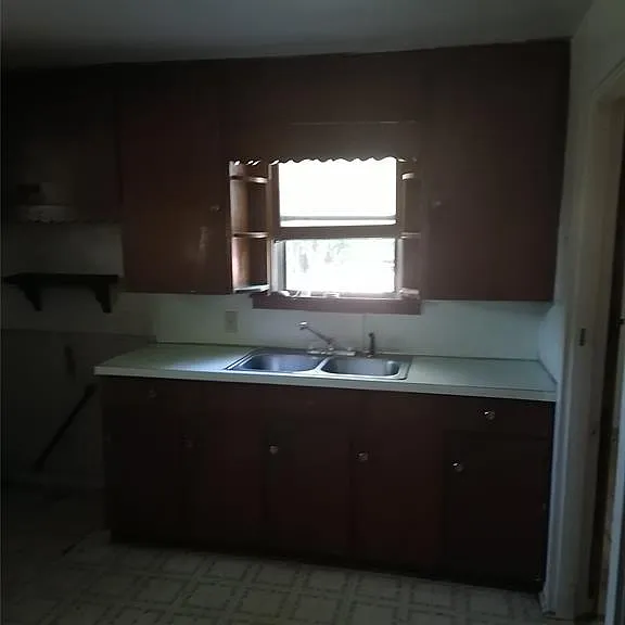 123 N 2nd St — Photo 5