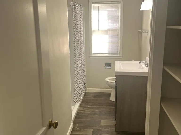 1704 S 8th Ave — Photo 10