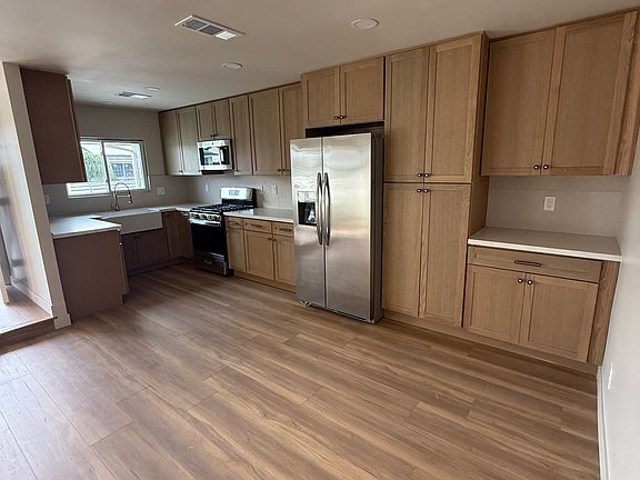 5th image of 1196 Danober Dr #A