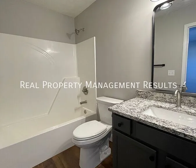 4800 Penrose Dr — Photo 10