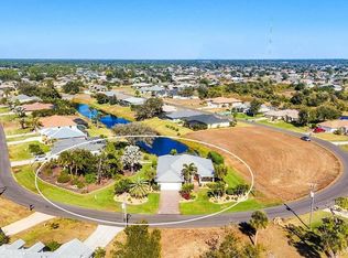 23-25 Medalist Pl, Rotonda West, FL 33947