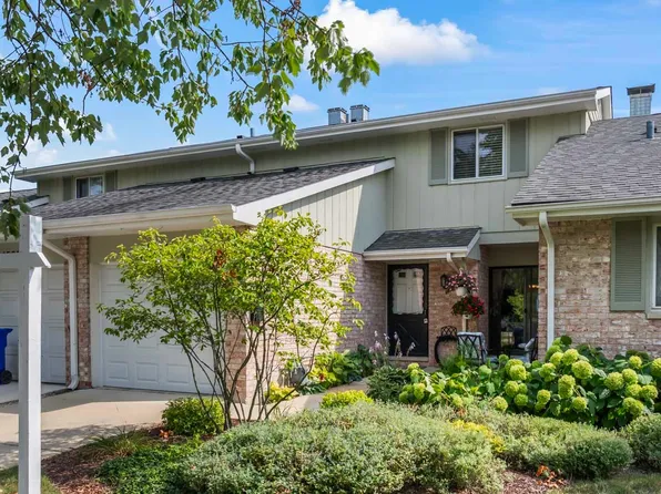 1527 Johnstown Ct, Wheaton, IL 60189