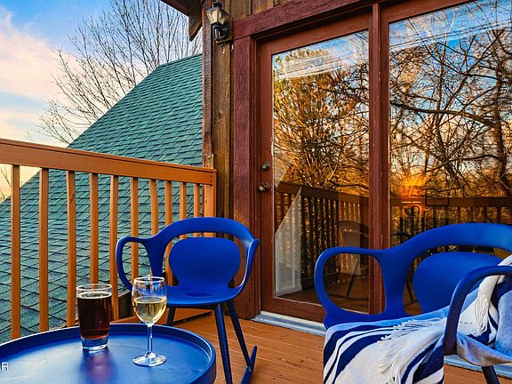 8th image of 1008 Walini Way