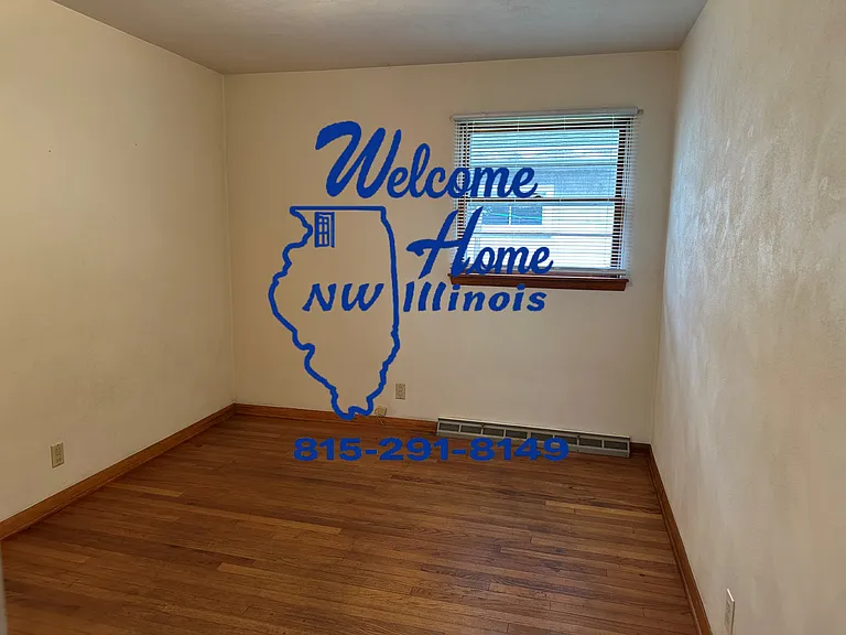 538 W Elk St — Photo 6