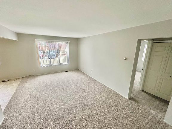 5th image of 28951 Little Mack Ave #103