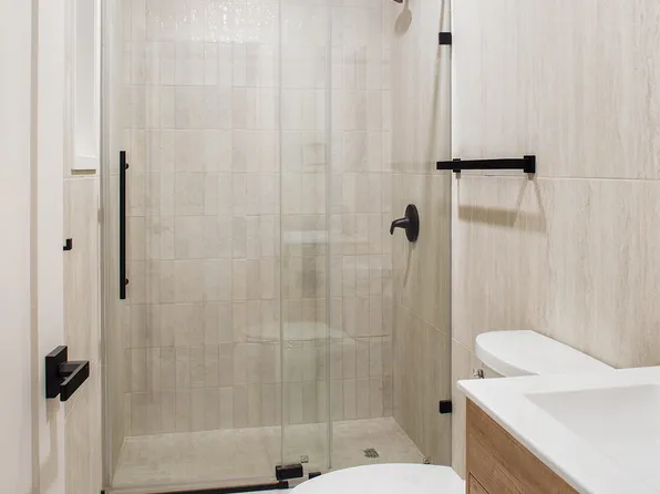 654 Manhattan Avenue image 6 of 8