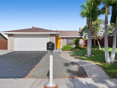 1933 Newton Dr, Corona, CA, 92882