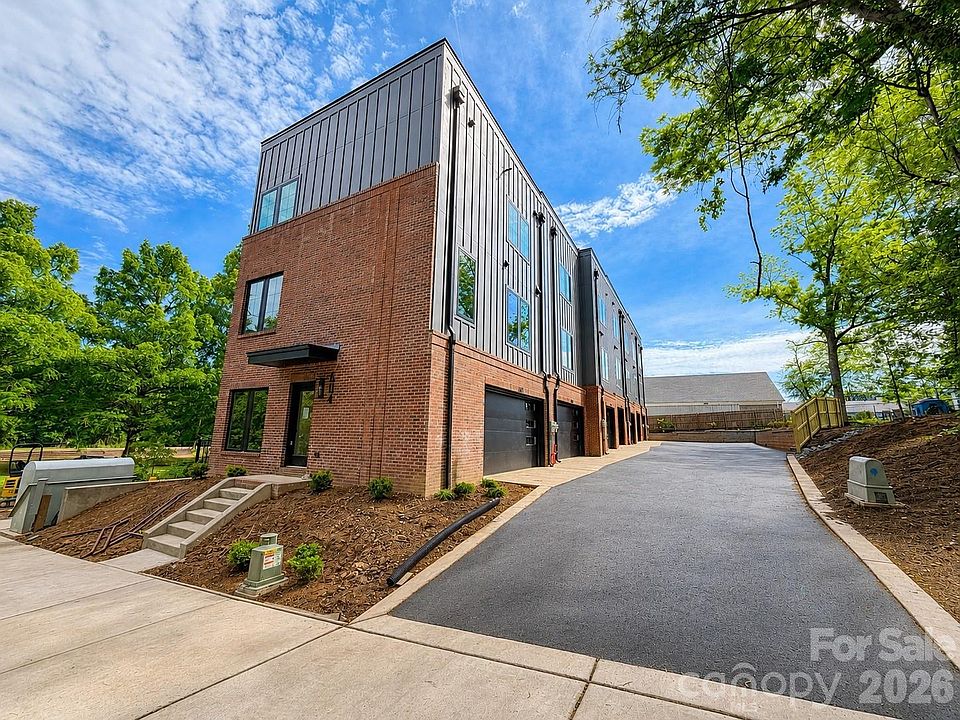 1st image of 612 E 16th St