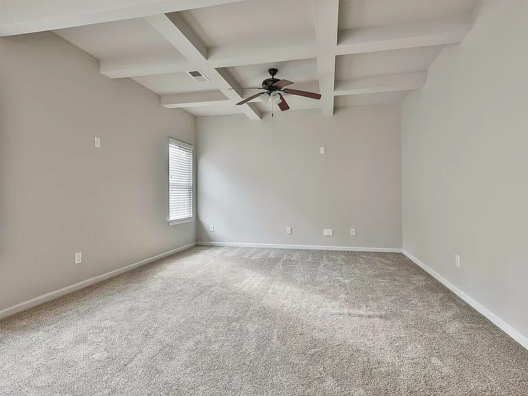 5037 Pioneer Pkwy — Photo 10