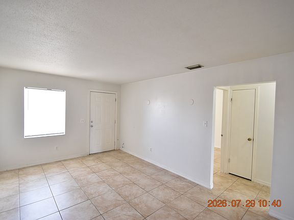 3rd image of 409 Big Cedar Way APT B