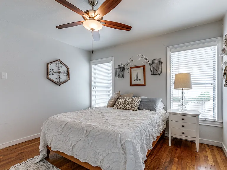 721 Elmwood Dr — Photo 20