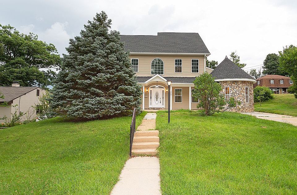 1st image of 3606 Heather Ct