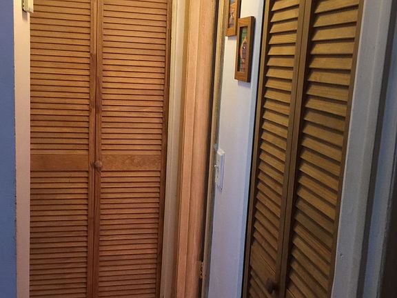 4th image of 1801 S Treasure Dr APT 212