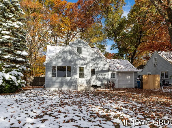 93 Vanderveen Ave, Holland, MI 49424