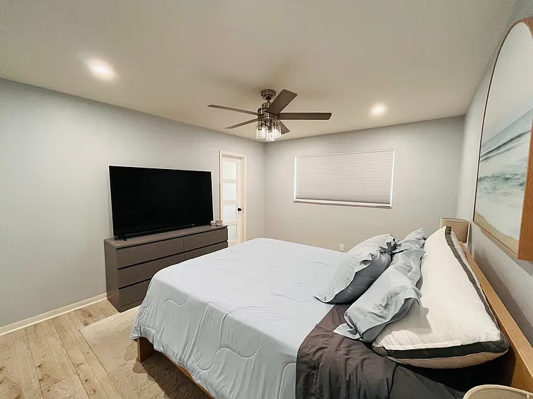 3201 NE 29th St #307 — Photo 13