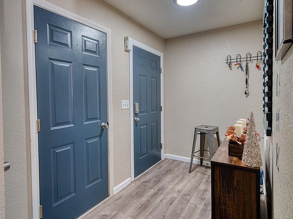 5th image of 3802 Lunar Ave