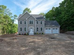 78 Hutchinson Rd, Sutton, MA 01590