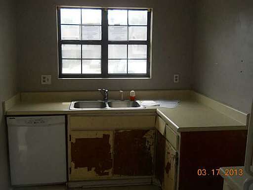 3rd image of 2506 Hidden Cove Ct