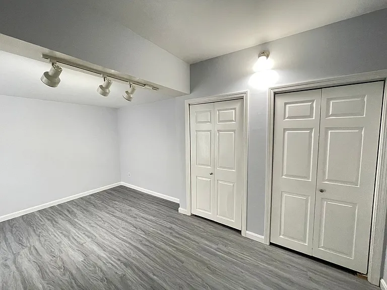 188 Laurel St #1 — Photo 7