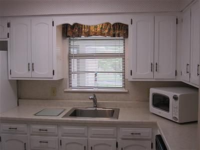 3rd image of 2116 E Lakewood St #2