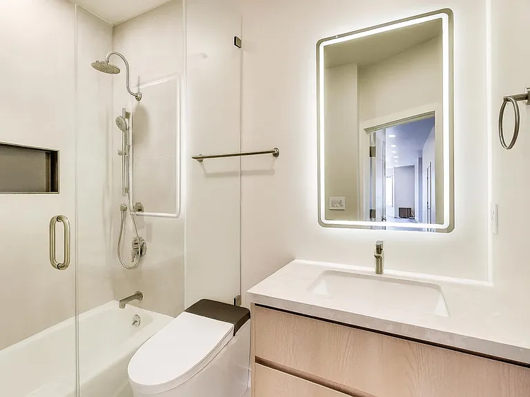 297 Corbett Ave — Photo 7
