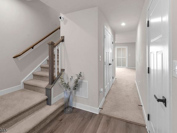 4th image of 3 Saw Mill Cir