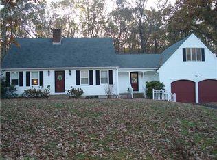 103 Sherwood Ln, Norwich, CT 06360