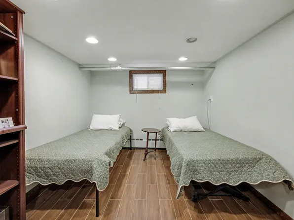 3731 Maple Avenue image 32 of 34