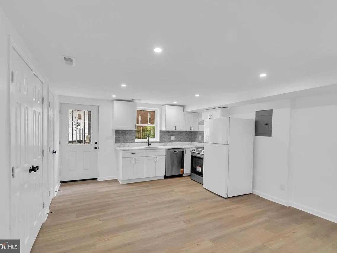 518 Oglethorpe St NE — Photo 3