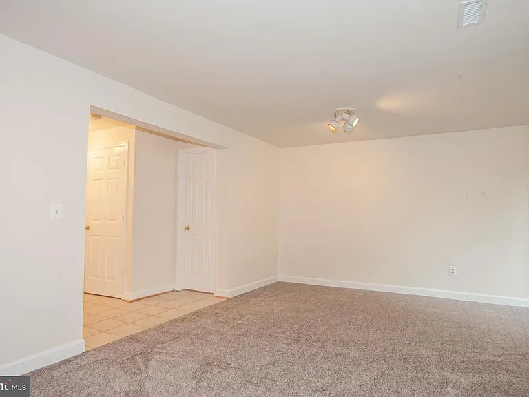 6071 Joust Ln — Photo 21