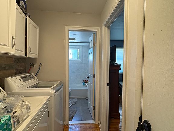 5th image of 91 Thornycroft Ave #1