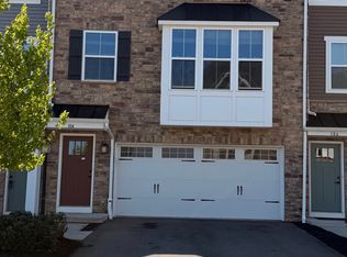 104 Lupine Dr, Mars, PA 16046