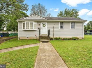 62 Walnut Ave, Bellmawr, NJ 08031