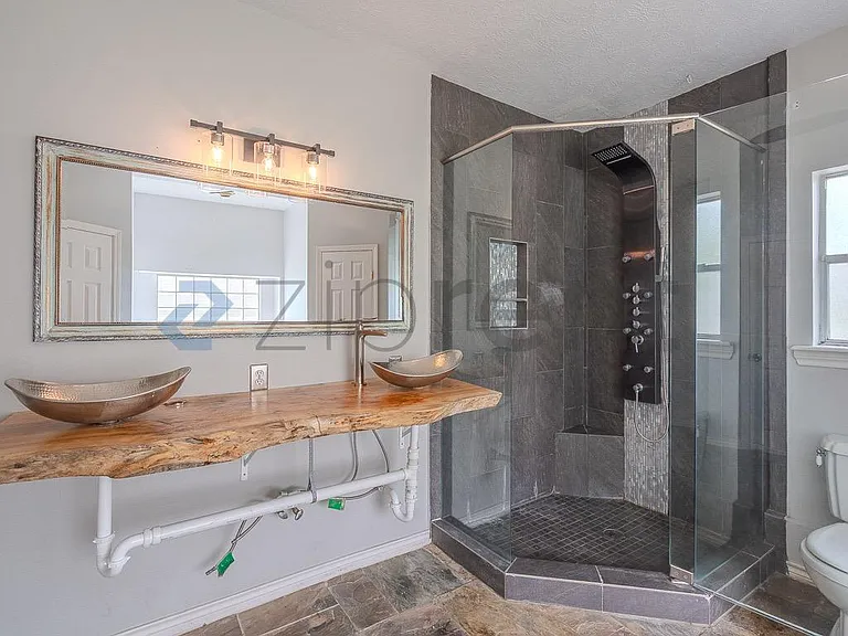 7934 Round Rock Dr — Photo 13