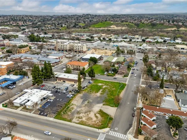 828 Spring St, Paso Robles, CA 93446