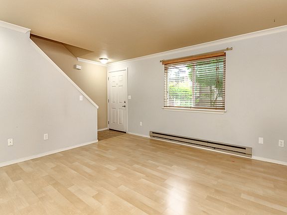 5th image of 12104 113th Avenue Ct E APT 13