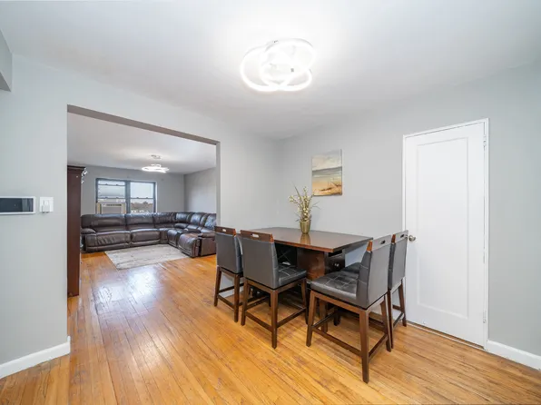 147-14 84th Road image 3 of 21