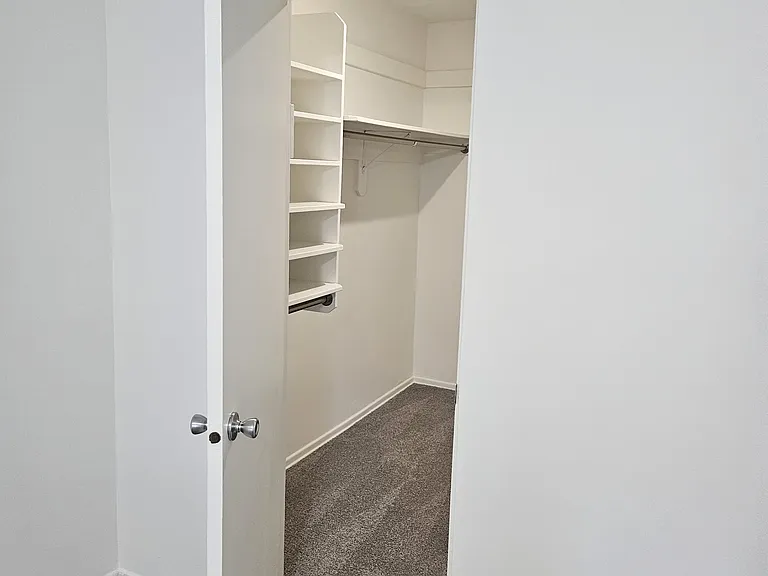 Cambridge House — Photo 13