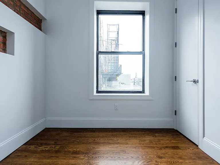 1635 Putnam Ave #3H — Photo 13