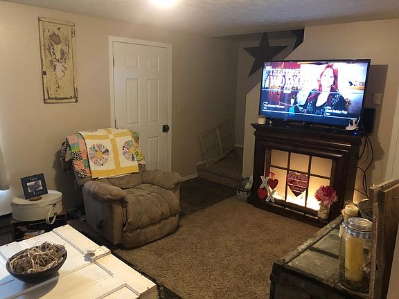 4th image of 105 Ann Marie Dr #105